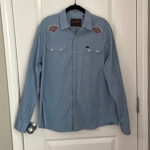 Howler Brothers Crosscut Deluxe Snapshirt. Light blue, size Large.